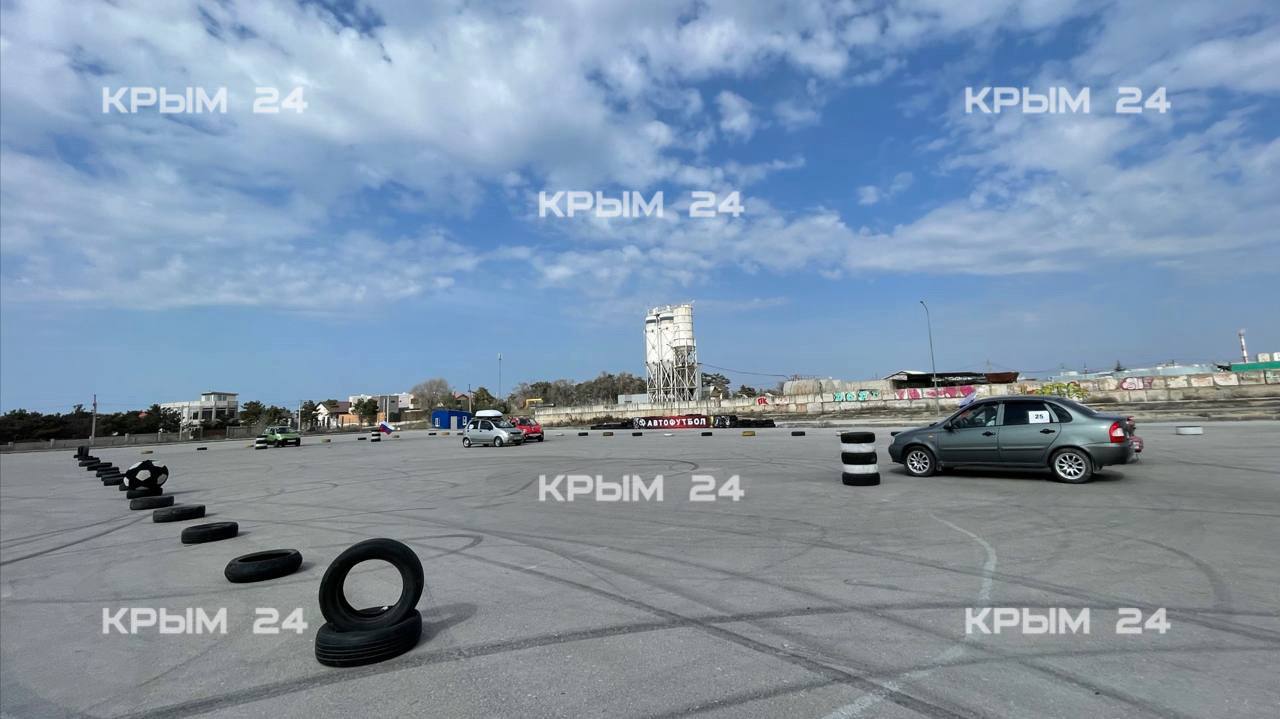 В Севастополе стартовал сезон автофутбола В Севастополе стартовал сезон автофутбола