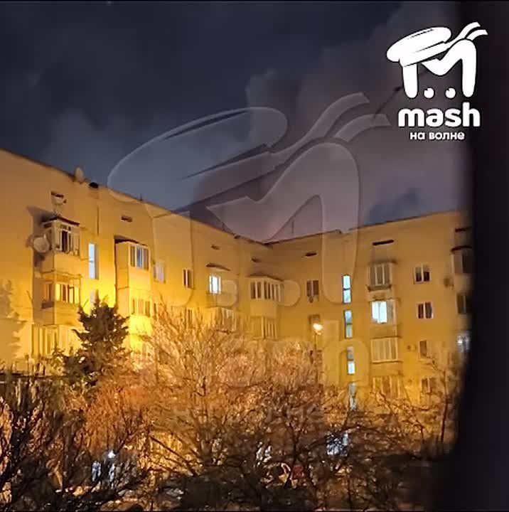 Первые минуты после взрыва в доме на Корчагина в Севастополе