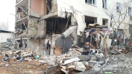 На месте взрыва жилого дома на Корчагина в Севастополе развернули строительный штаб