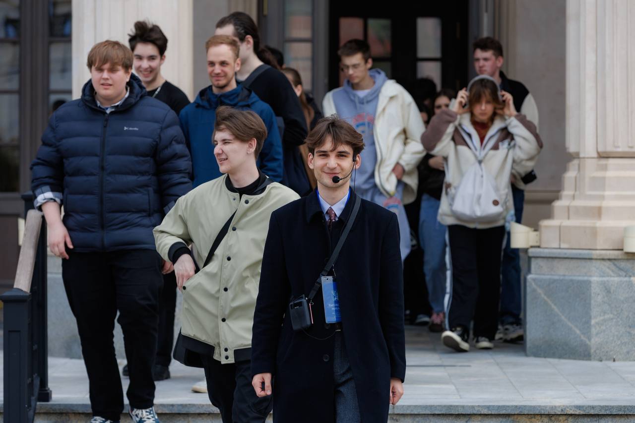 Точка входа в историю: студенты СевГУ в Новом Херсонесе