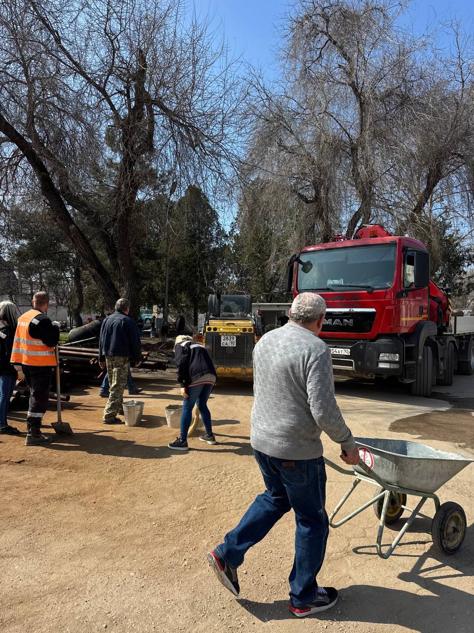 В ГУП «Севастопольгаз» прошёл ежегодный субботник В ГУП «Севастопольгаз» прошёл ежегодный субботник