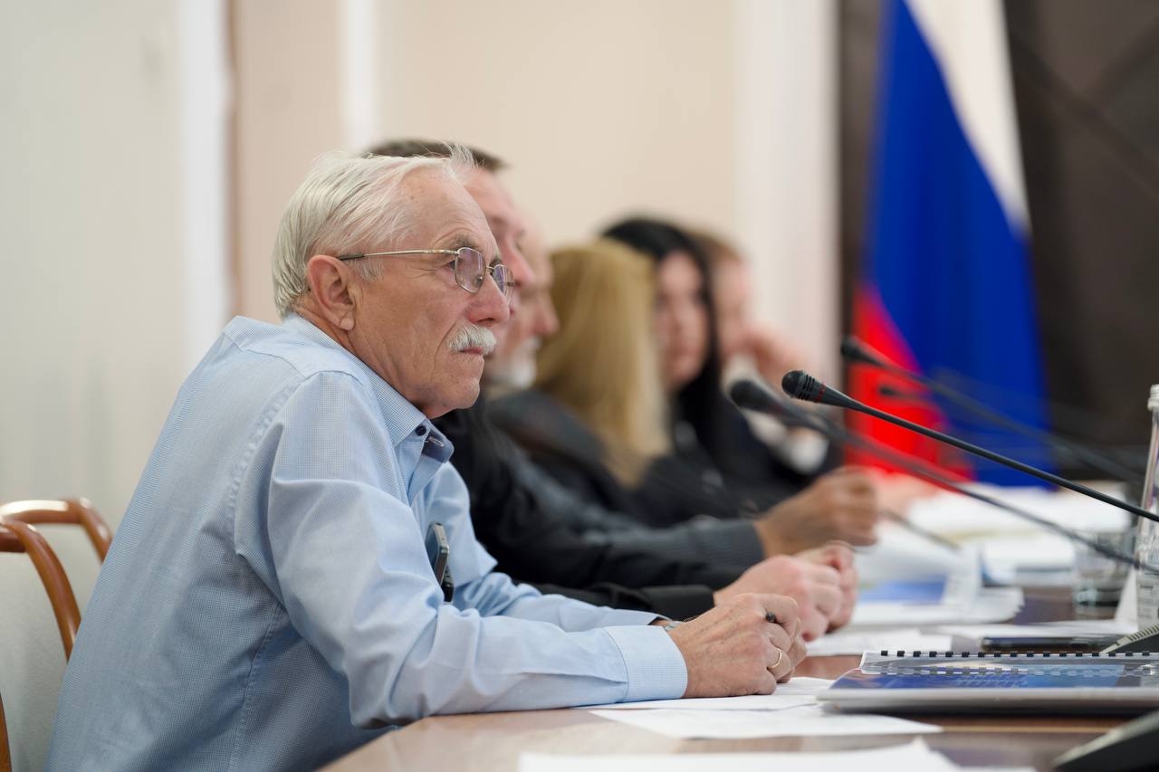 Михаил Развожаев: На заседании архитектурно-художественного совета рассмотрели концепцию благоустройства Исторического бульвара, разработанную компанией «Севпроектмонтаж» Михаил Развожаев: На заседании архитектурно-художественного совета рассмотрели концепцию благоустройства Исторического бульвара, разработанную компанией «Севпроектмонтаж»