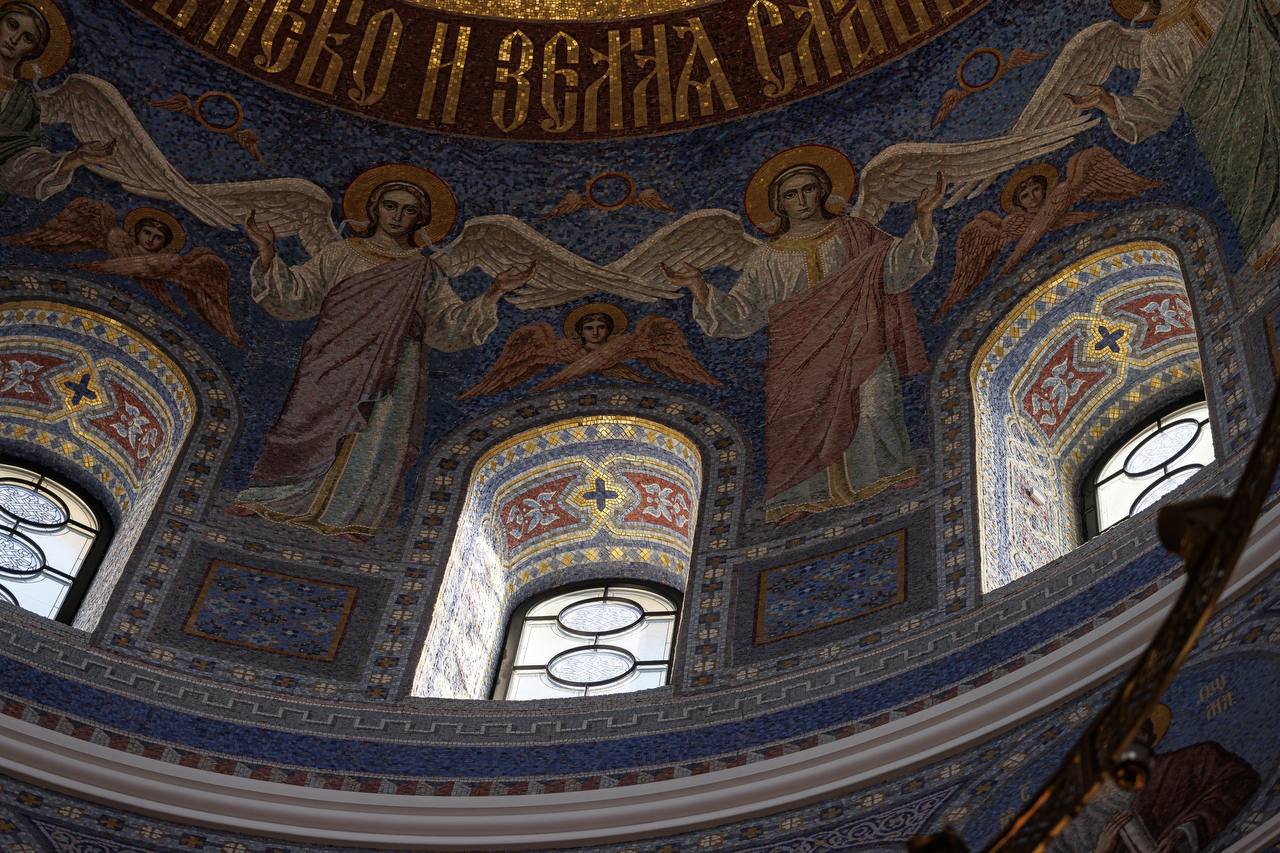 Никогда не ждите и не требуйте за любовь — любви, за смирение — похвалы, за служение — благодарности… Старайтесь остаться без земных наград, чтобы не потерять наград небесных Никогда не ждите и не требуйте за любовь — любви, за смирение — похвалы, за служение — благодарности… Старайтесь остаться без земных наград, чтобы не потерять наград небесных