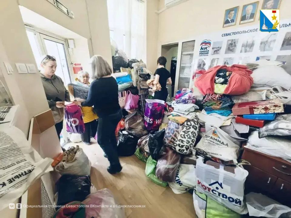Тысячи людей объединились ради помощи жителям пострадавших домов на Павла Корчагина Тысячи людей объединились ради помощи жителям пострадавших домов на Павла Корчагина