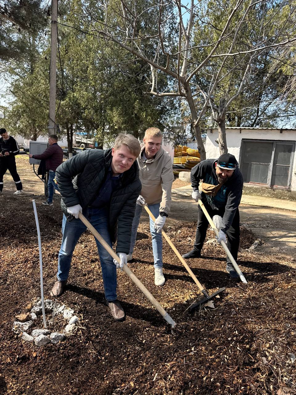 В ГУП «Севастопольгаз» прошёл ежегодный субботник В ГУП «Севастопольгаз» прошёл ежегодный субботник