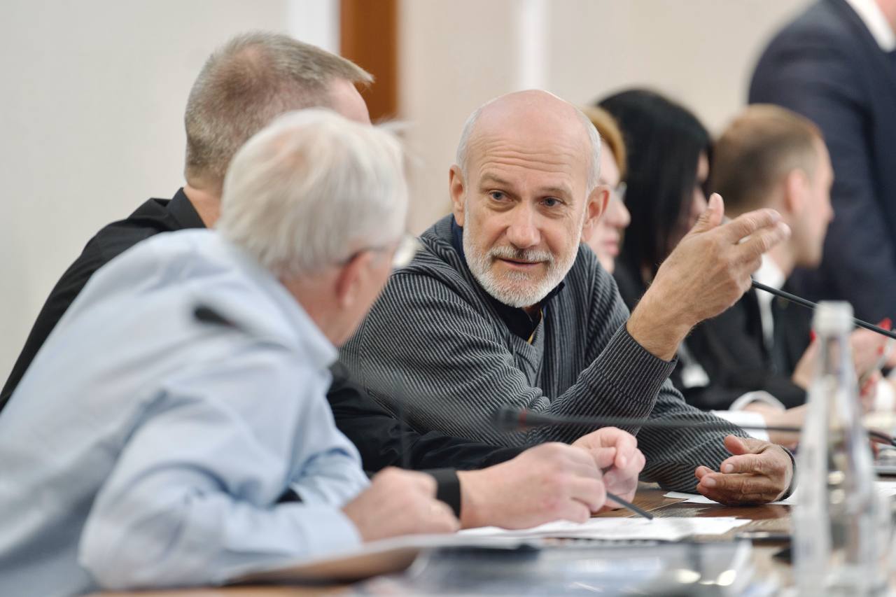 Михаил Развожаев: На заседании архитектурно-художественного совета рассмотрели концепцию благоустройства Исторического бульвара, разработанную компанией «Севпроектмонтаж» Михаил Развожаев: На заседании архитектурно-художественного совета рассмотрели концепцию благоустройства Исторического бульвара, разработанную компанией «Севпроектмонтаж»