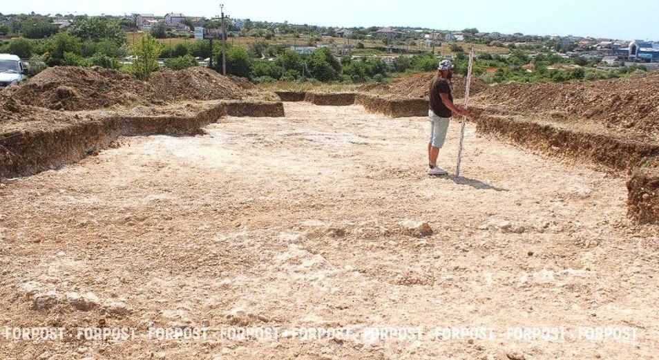 Античный участок в Севастополе «подрезали» ради коллектора