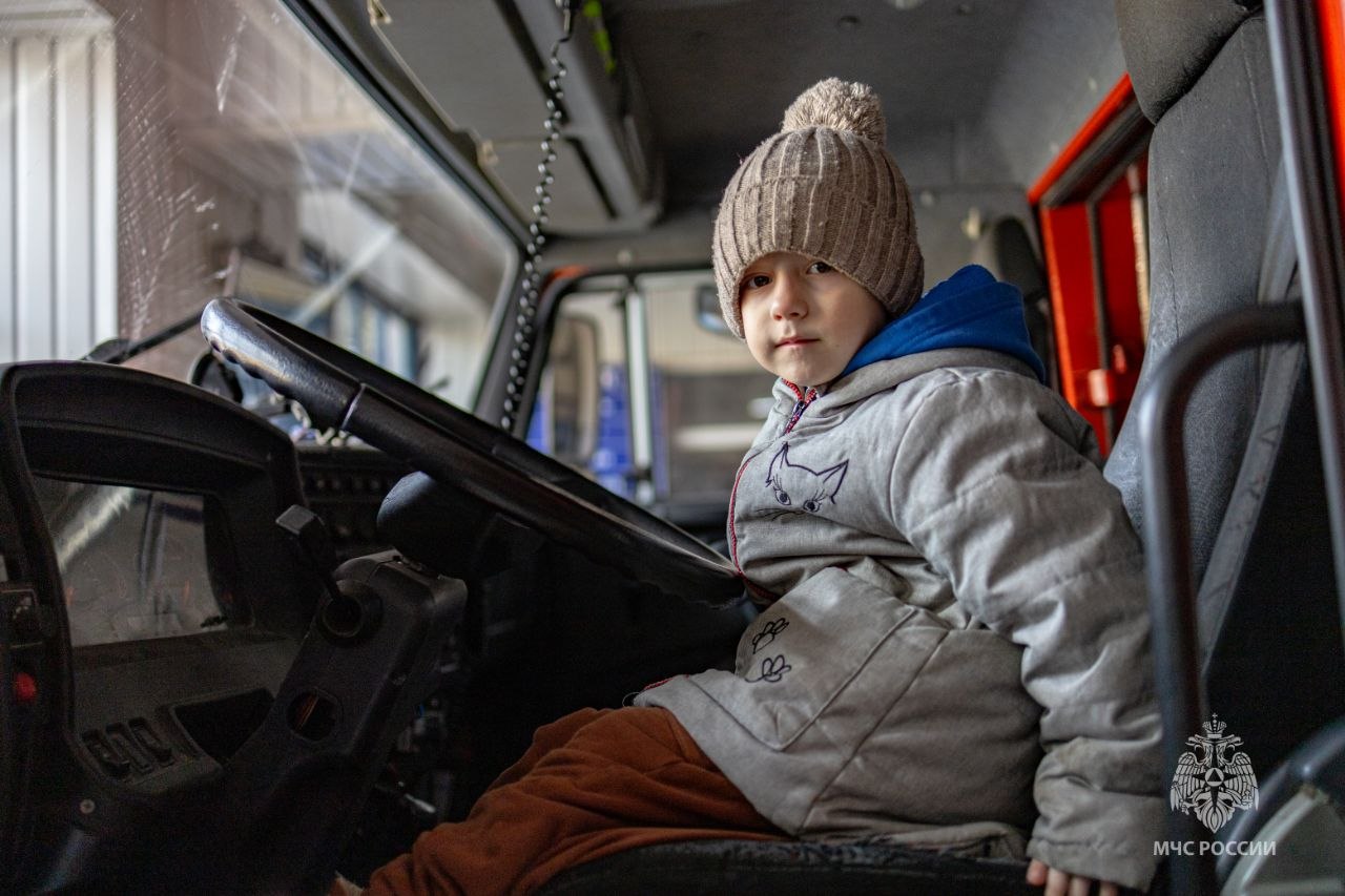 В гостях у МЧС России полезно и интересно! В гостях у МЧС России полезно и интересно!