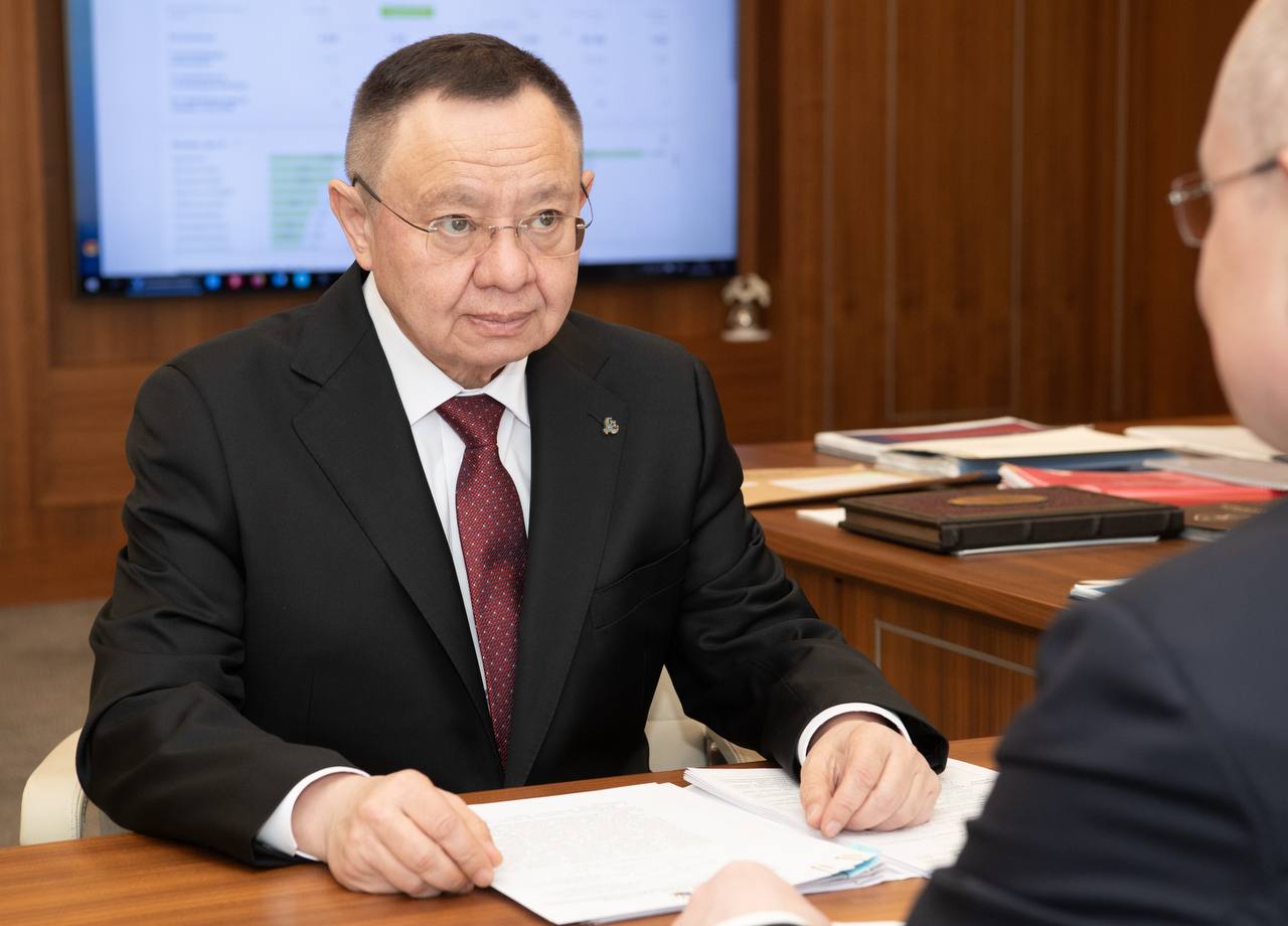 Михаил Развожаев: Провел в Москве рабочую встречу с министром строительства и ЖКХ России Иреком Энваровичем Файзуллиным Михаил Развожаев: Провел в Москве рабочую встречу с министром строительства и ЖКХ России Иреком Энваровичем Файзуллиным