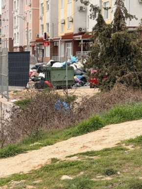 #Нам_пишут. На ул. Т. Шевченко, 49, корп