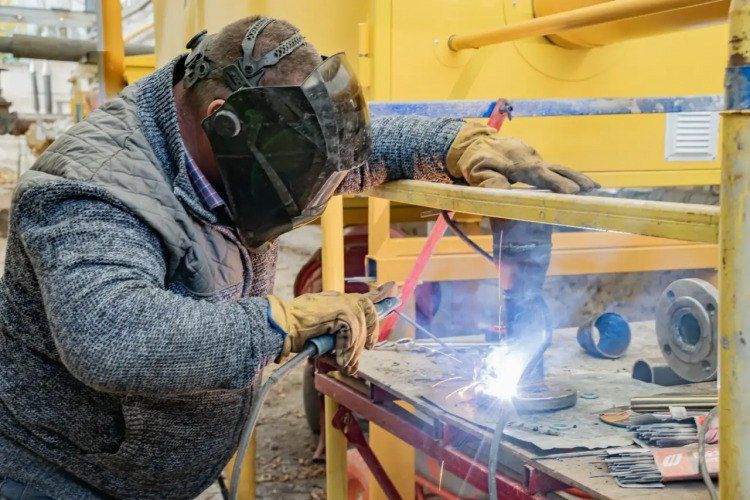 С 1 апреля севастопольцы могут подать заявки на конкурс «Лучший по профессии»