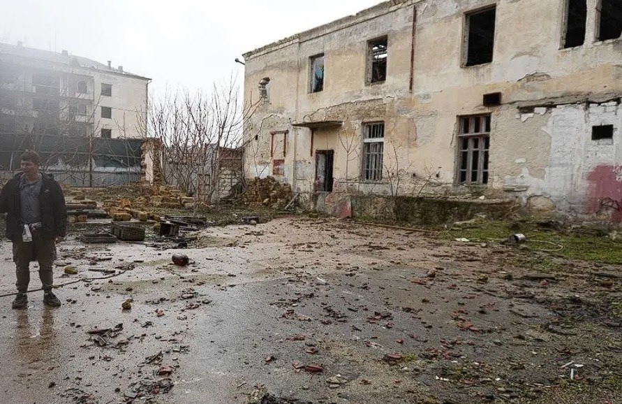 В Севастополе на месте бывшего заводского цеха может вырасти многоквартирный дом В Севастополе на месте бывшего заводского цеха может вырасти многоквартирный дом