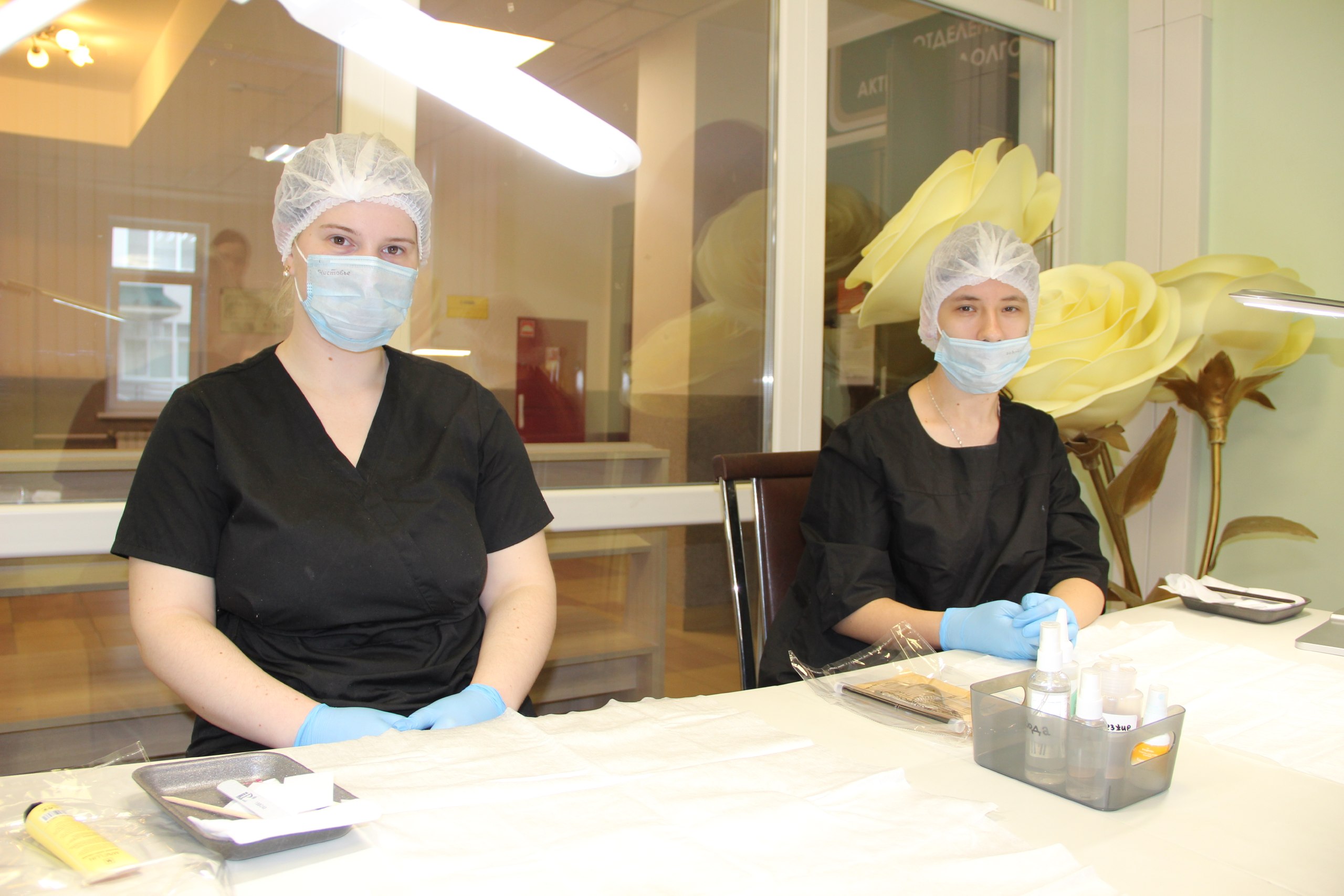 Студенты художественного колледжа подарили красоту подопечным дома-интерната Студенты художественного колледжа подарили красоту подопечным дома-интерната