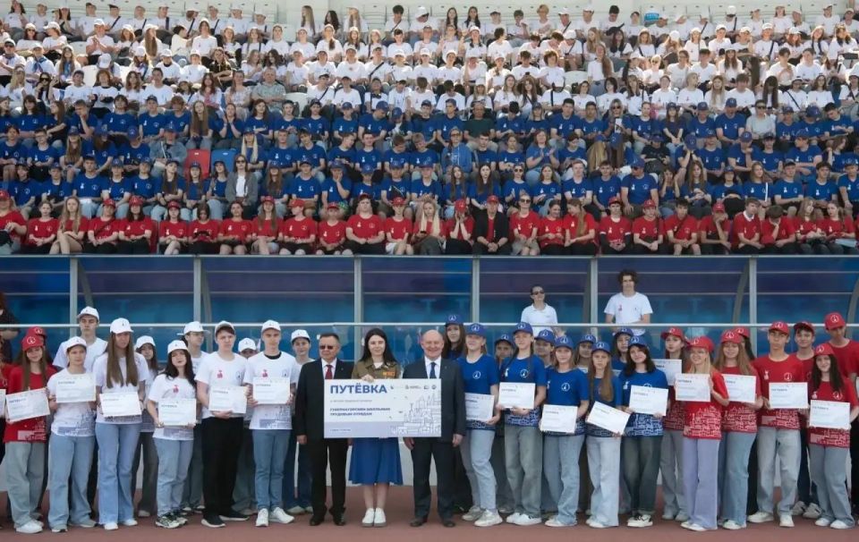 Севастопольским студенческим отрядам – 11 лет