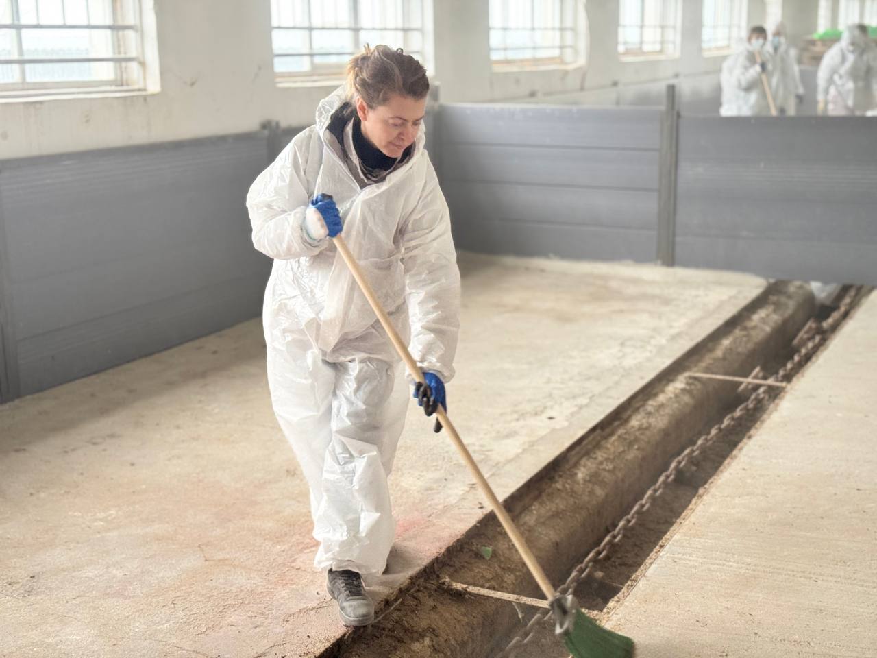 Николай Приставка: Сегодня вместе с коллективом Управления ветеринарии принял участие в общегородском субботнике Николай Приставка: Сегодня вместе с коллективом Управления ветеринарии принял участие в общегородском субботнике