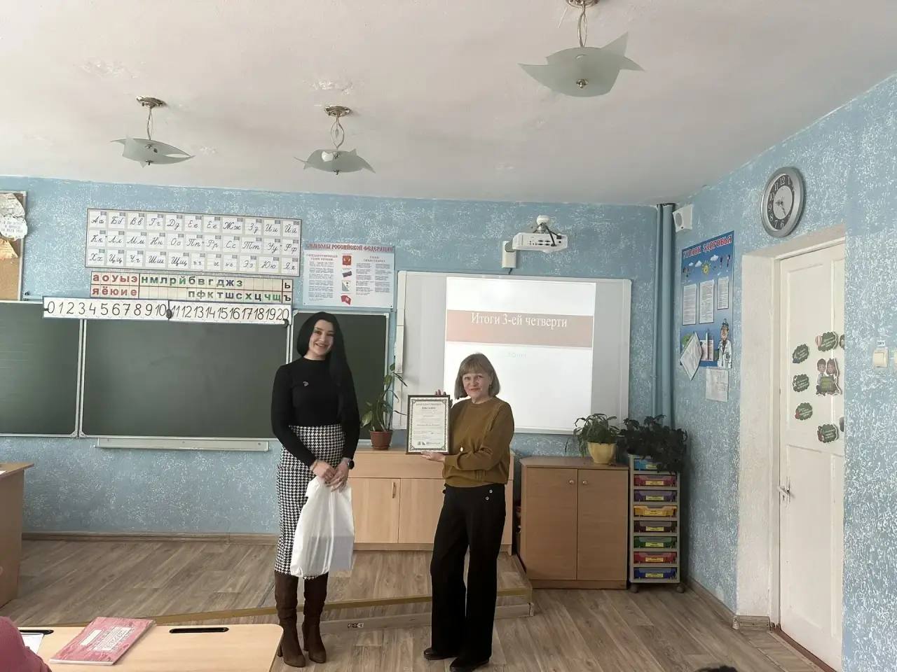 Педагоги Севастополя вновь подтвердили высокий уровень профессионализма и заинтересованность в развитии финансовой грамотности среди учащихся, приняв активное участие в Ежегодном Всероссийском конкурсе профессионального... Педагоги Севастополя вновь подтвердили высокий уровень профессионализма и заинтересованность в развитии финансовой грамотности среди учащихся, приняв активное участие в Ежегодном Всероссийском конкурсе профессионального...