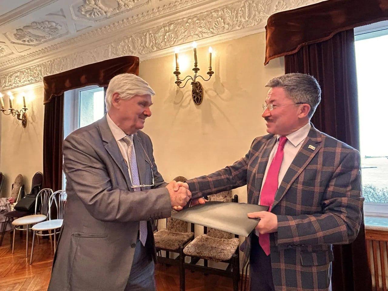 В Севастополе избрали нового председателя Общественного совета при Департаменте культуры В Севастополе избрали нового председателя Общественного совета при Департаменте культуры