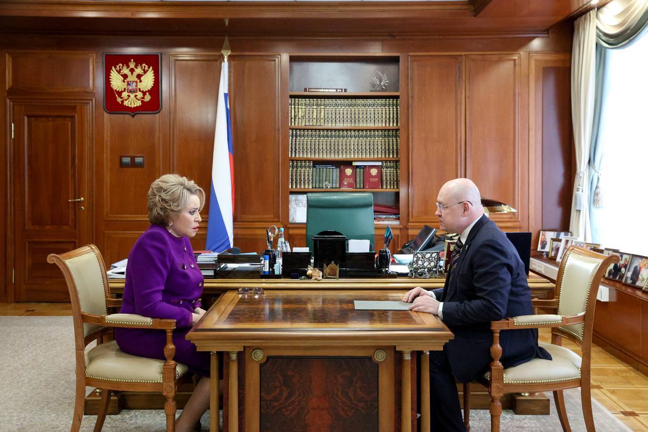 Михаил Развожаев: Сегодня день рождения у Председателя Совета Федерации Валентины Ивановны Матвиенко Михаил Развожаев: Сегодня день рождения у Председателя Совета Федерации Валентины Ивановны Матвиенко