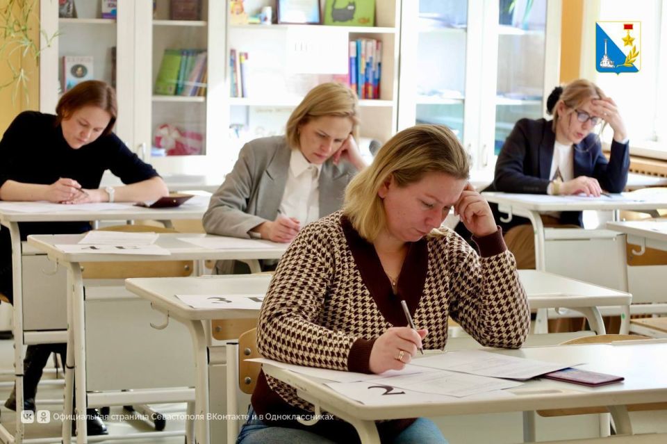 Родителей выпускников приглашают на пробный ЕГЭ
