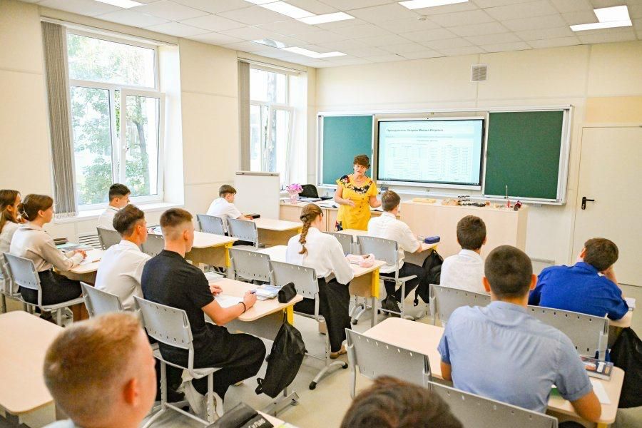 Севастопольских педагогов приглашают в телешоу «Классная тема»