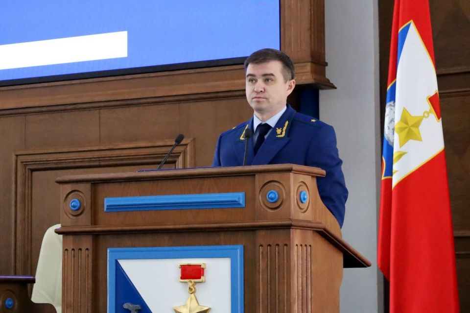 По инициативе прокуратуры города Севастополя внесены изменения в региональное законодательство о государственной и муниципальной службе