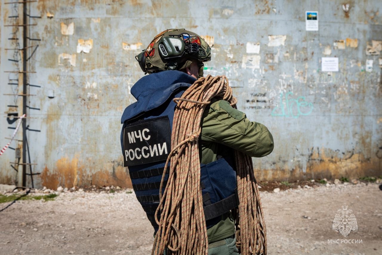 Вражеский беспилотник обезвредили недалеко от Свято-Георгиевского монастыря в Севастополе Вражеский беспилотник обезвредили недалеко от Свято-Георгиевского монастыря в Севастополе