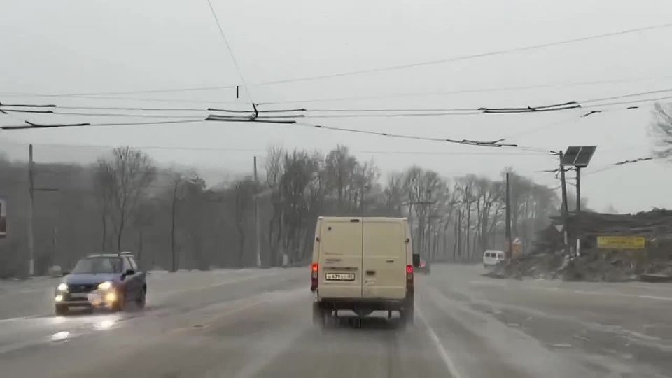 На Ангарском перевале идет снег с дождем