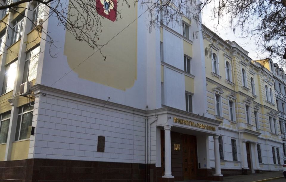 В Севастополе суд вынес приговор по уголовному делу о даче взятки и приготовлении к даче взятки в особо крупном размере