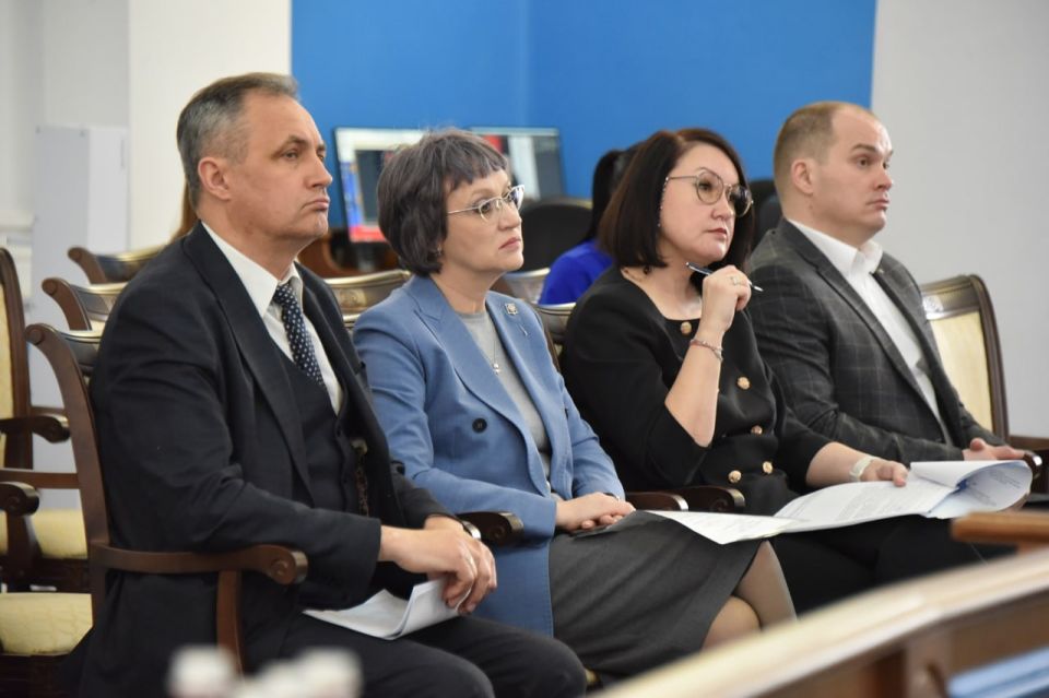 Илья Пестерников: Принял участие в пленарном заседании IV сессии Законодательного Собрания города Севастополя III созыва, на котором заслушали отчет сенатора РФ — представителя от Законодательного Собрания города Севастополя...