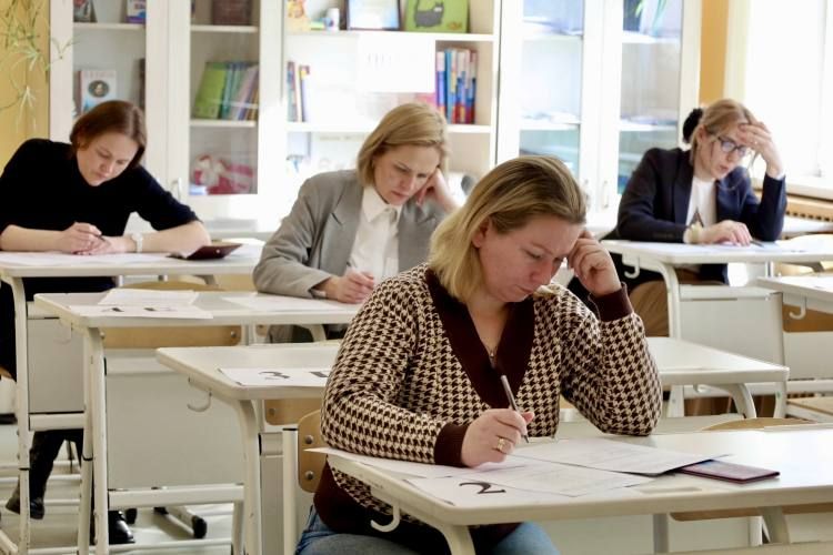 Родителей приглашают сдать пробный ЕГЭ