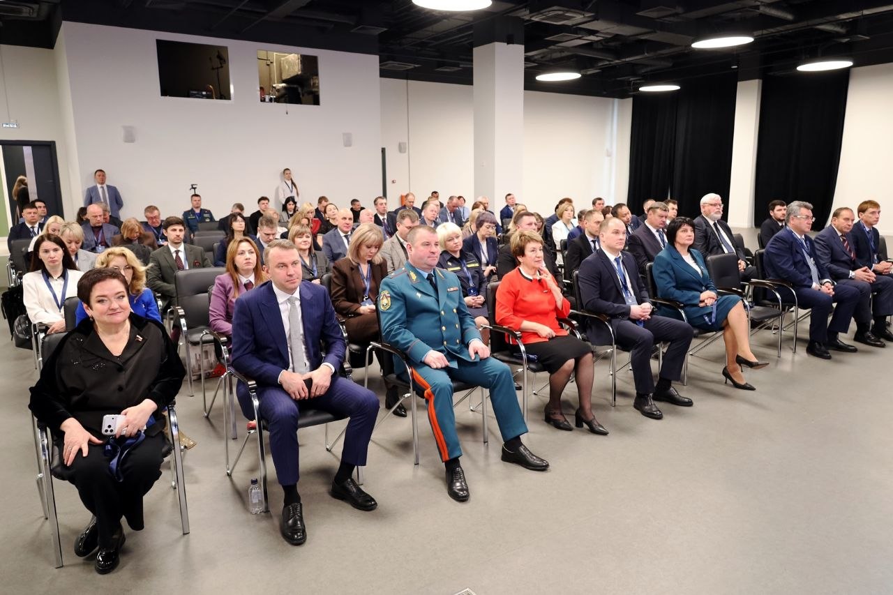 Исполняющий обязанности прокурора города Севастополя Дмитрий Теллин принял участие в конференции по вопросам соблюдения прав субъектов хозяйствования, организованной Уполномоченным по защите прав предпринимателей в городе... Исполняющий обязанности прокурора города Севастополя Дмитрий Теллин принял участие в конференции по вопросам соблюдения прав субъектов хозяйствования, организованной Уполномоченным по защите прав предпринимателей в городе...