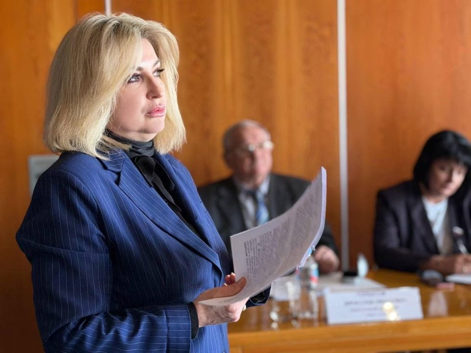 Татьяна Лобач: На площадке ООО «Агрофирма «Золотая Балка» состоялось расширенное заседание президиума Союза «Региональное объединение работодателей «Севастопольский союз промышленников и предпринимателей» Татьяна Лобач: На площадке ООО «Агрофирма «Золотая Балка» состоялось расширенное заседание президиума Союза «Региональное объединение работодателей «Севастопольский союз промышленников и предпринимателей»
