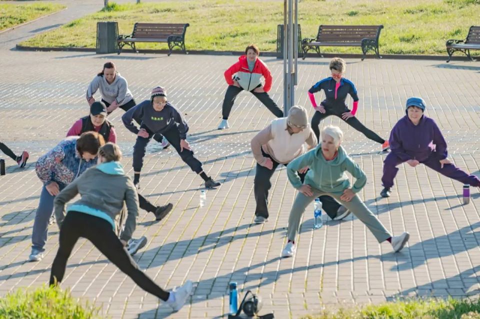 Севастопольцы начали субботнее утро на общегородской зарядке «С бодрым утром!» Севастопольцы начали субботнее утро на общегородской зарядке «С бодрым утром!»