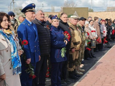 Офицеры СК приняли участие в перезахоронении бойцов Великой Отечественной войны в Кировском районе