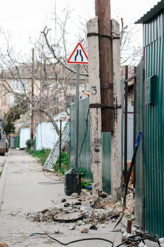 В Нахимовском и Балаклавском районах модернизируют линии электропередачи В Нахимовском и Балаклавском районах модернизируют линии электропередачи