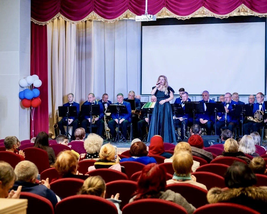 Концерт в честь героев Великой Победы Концерт в честь героев Великой Победы