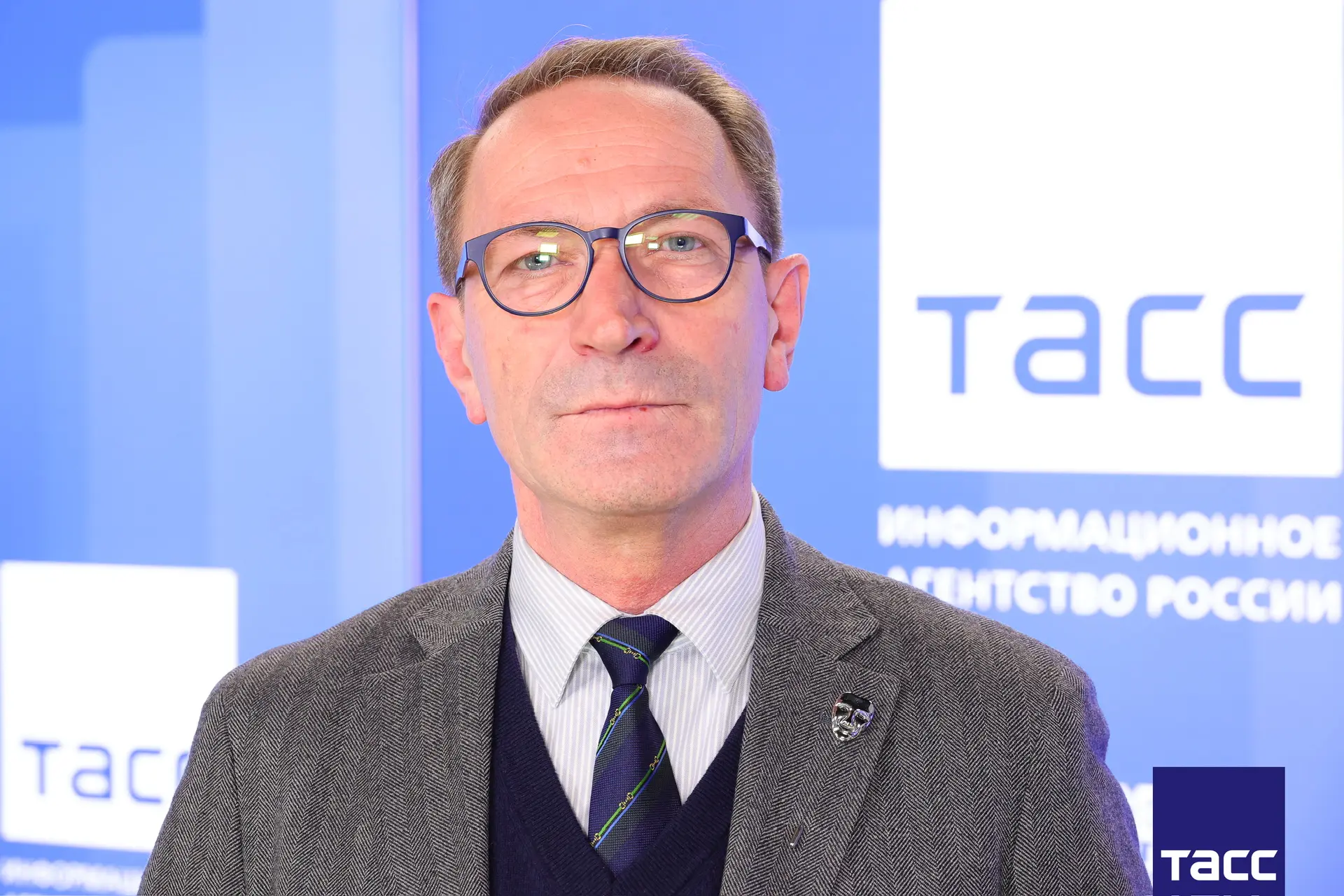 Главное из заявлений, а также фоторепортаж с пресс-конференции в Региональном информационном центре "ТАСС Кавказ", посвященной программе Больших гастролей Российского государственного академического театра драмы им. Ф....