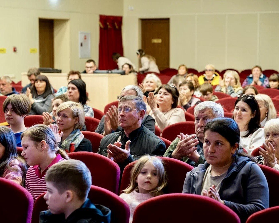 Концерт в честь героев Великой Победы Концерт в честь героев Великой Победы