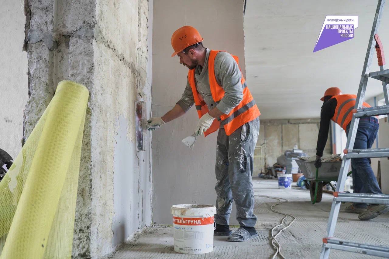 Михаил Развожаев: Капитальный ремонт школы №34 имени Александра Шостака выполнен на 70% Михаил Развожаев: Капитальный ремонт школы №34 имени Александра Шостака выполнен на 70%