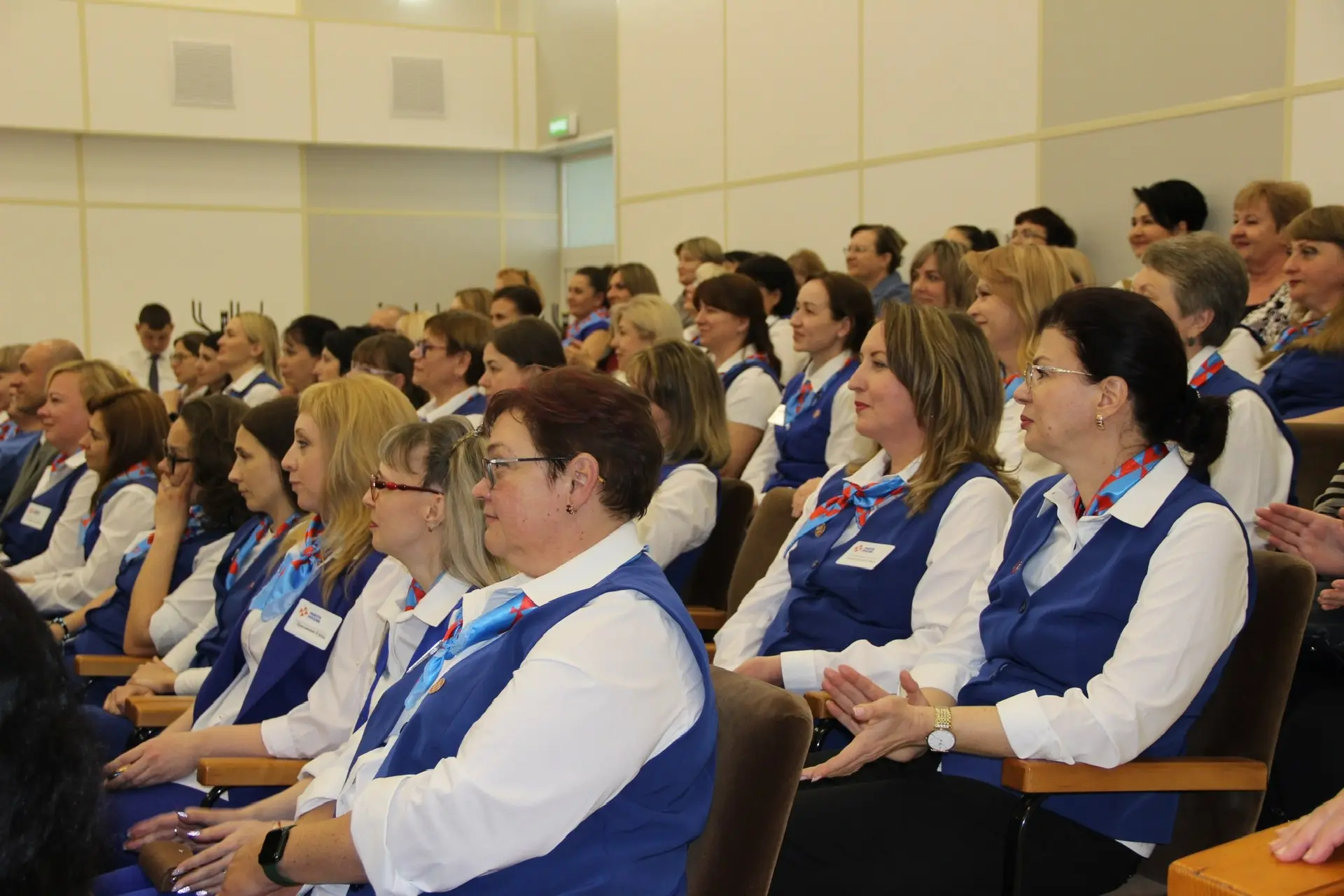 В Кадровом центре «Работа России» Севастополя прошло торжественное собрание, посвященное 35-летию государственной службы занятости В Кадровом центре «Работа России» Севастополя прошло торжественное собрание, посвященное 35-летию государственной службы занятости