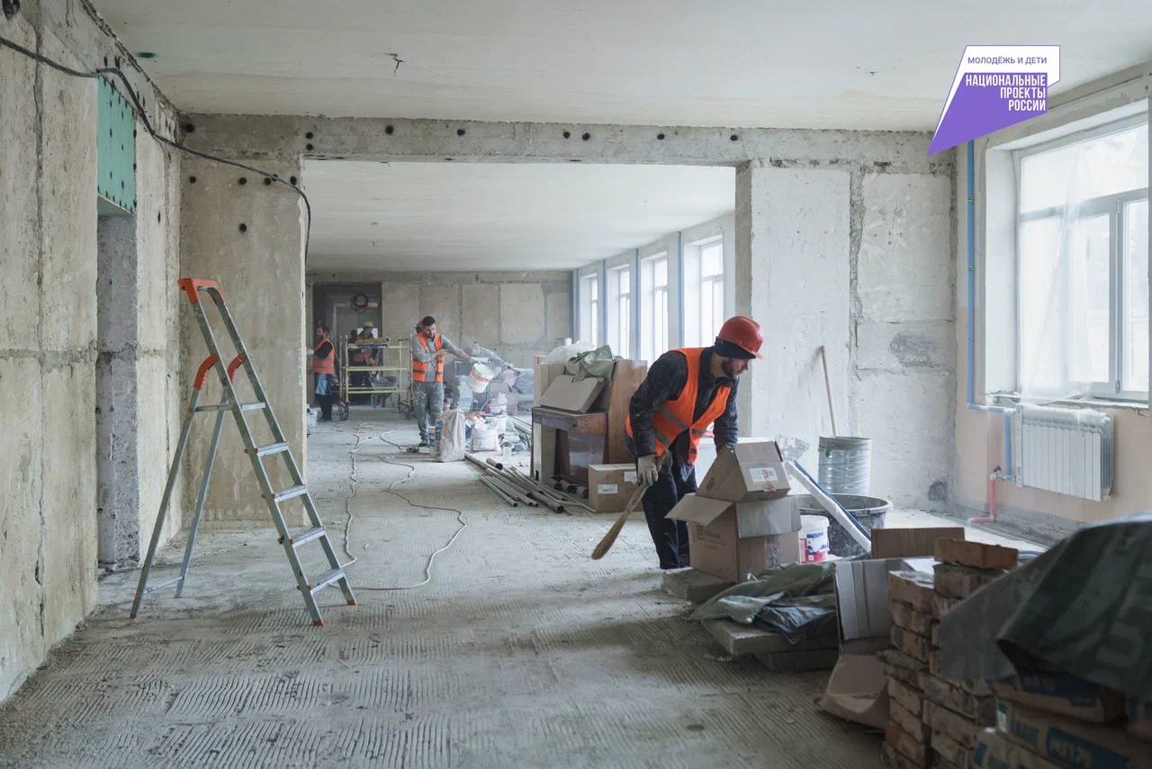 Михаил Развожаев: Капитальный ремонт школы №34 имени Александра Шостака выполнен на 70% Михаил Развожаев: Капитальный ремонт школы №34 имени Александра Шостака выполнен на 70%