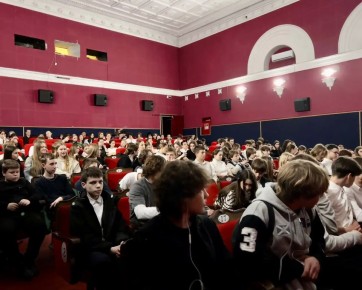 ����� ������ ���������. 19 ������ � ������ ������� ���� ������ ����� �������� ���������� ������, ������������ ��������� � �� ����������� � ���� ������� ������������� �����