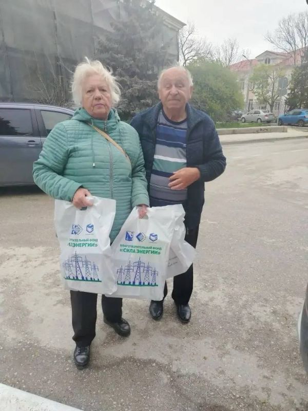Дорогие балаклавцы!. В знаменательный для нашего города день — День освобождения Балаклавы от немецко-фашистских захватчиков — при содействии Губернатора города Севастополя Михаила Владимировича Развожаева и Депутата... Дорогие балаклавцы!. В знаменательный для нашего города день — День освобождения Балаклавы от немецко-фашистских захватчиков — при содействии Губернатора города Севастополя Михаила Владимировича Развожаева и Депутата...