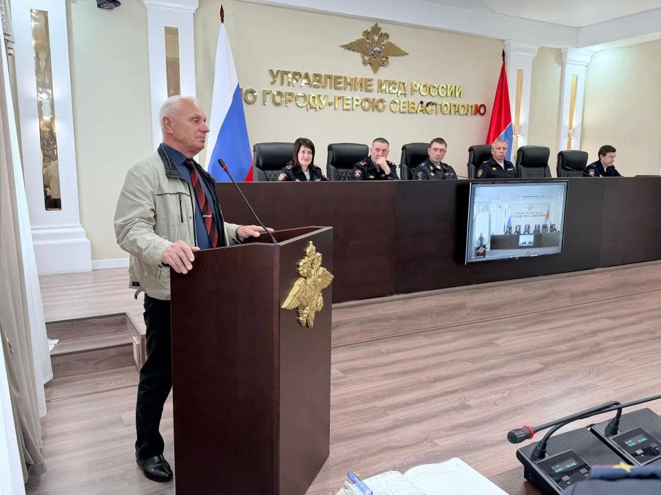 В Управлении МВД России по г.Севастополю почтили память героев-ликвидаторов последствий аварии на Чернобыльской АЭС В Управлении МВД России по г.Севастополю почтили память героев-ликвидаторов последствий аварии на Чернобыльской АЭС