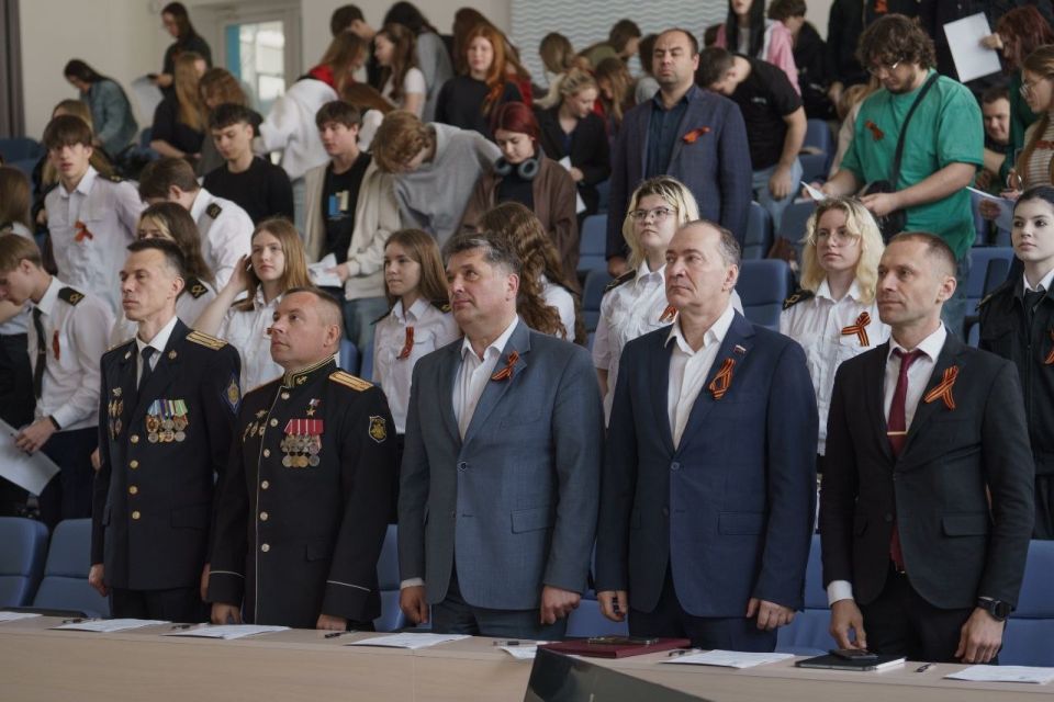 Дмитрий Белик: Принял участие в исторической акции «Диктант Победы» Дмитрий Белик: Принял участие в исторической акции «Диктант Победы»