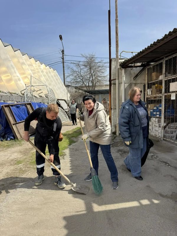 В ГУП «Севастопольгаз» прошёл большой субботник В ГУП «Севастопольгаз» прошёл большой субботник