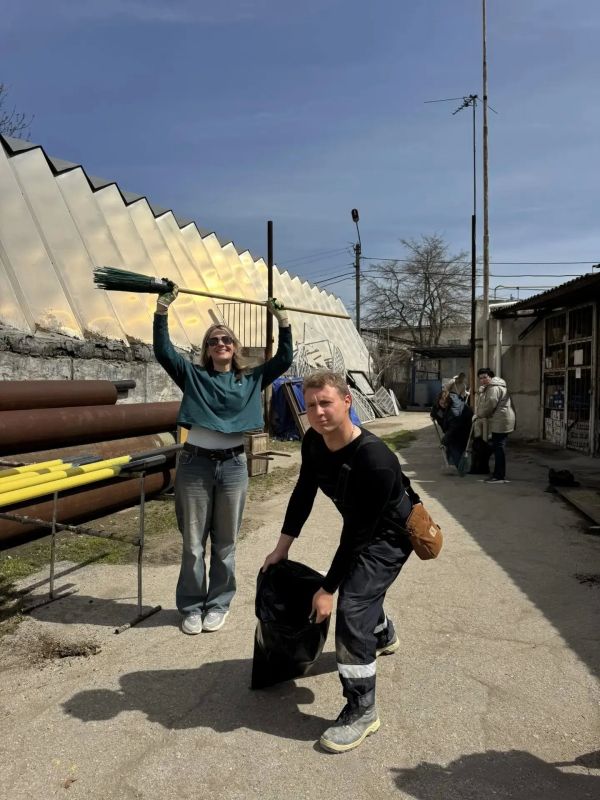 В ГУП «Севастопольгаз» прошёл большой субботник В ГУП «Севастопольгаз» прошёл большой субботник