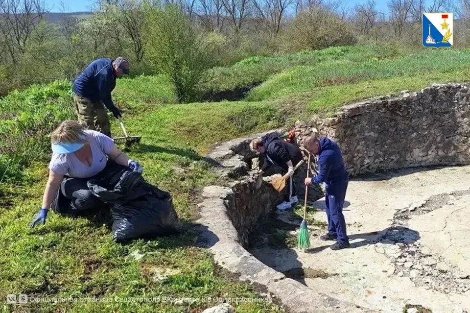 В Севастополе привели в порядок артиллерийские ДОТы №58 и №59 В Севастополе привели в порядок артиллерийские ДОТы №58 и №59
