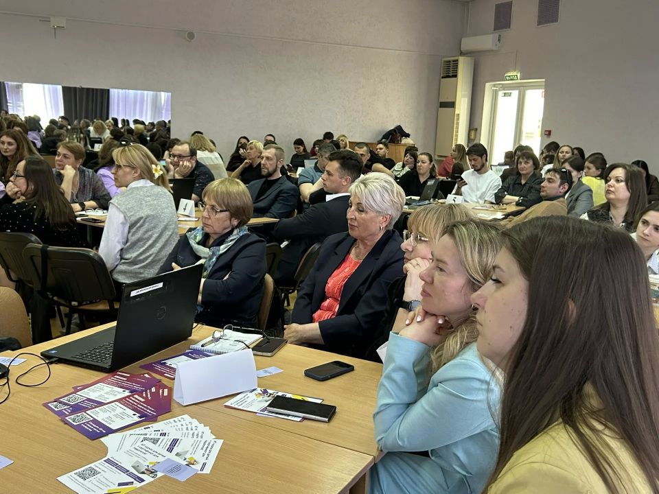 Накануне принял участие в образовательном интенсиве для учителей по искусственному интеллекту Накануне принял участие в образовательном интенсиве для учителей по искусственному интеллекту