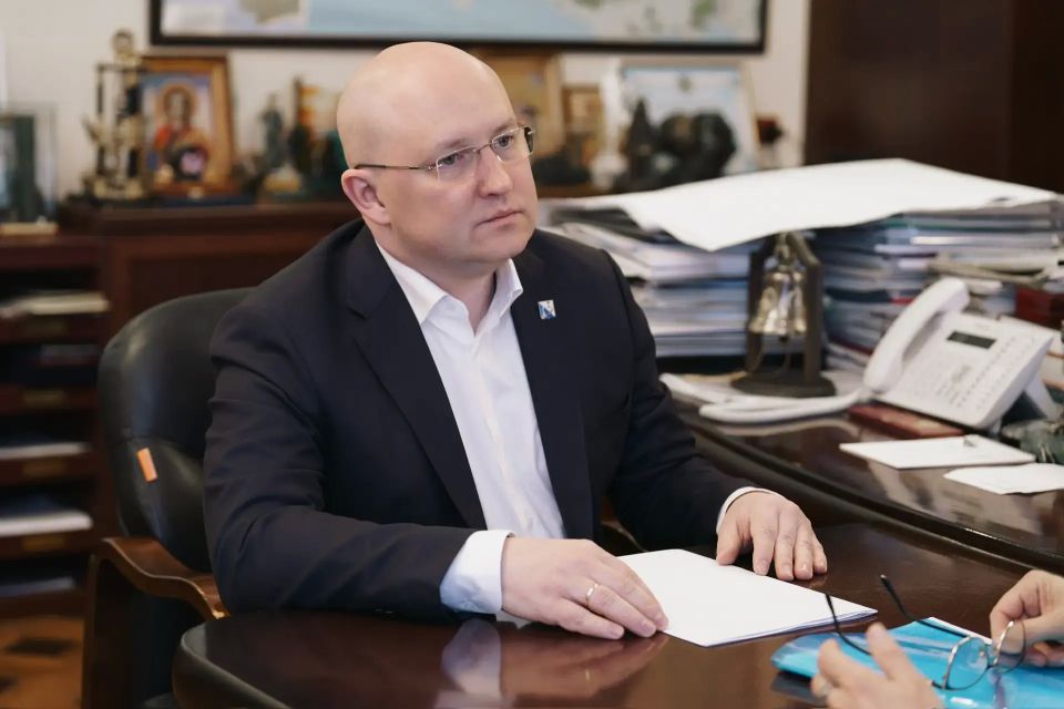 Михаил Развожаев: Сегодня провел рабочую встречу с Жанной Викторовной Беловол, Председателем Правления Ассоциации виноградарей и виноделов России Михаил Развожаев: Сегодня провел рабочую встречу с Жанной Викторовной Беловол, Председателем Правления Ассоциации виноградарей и виноделов России